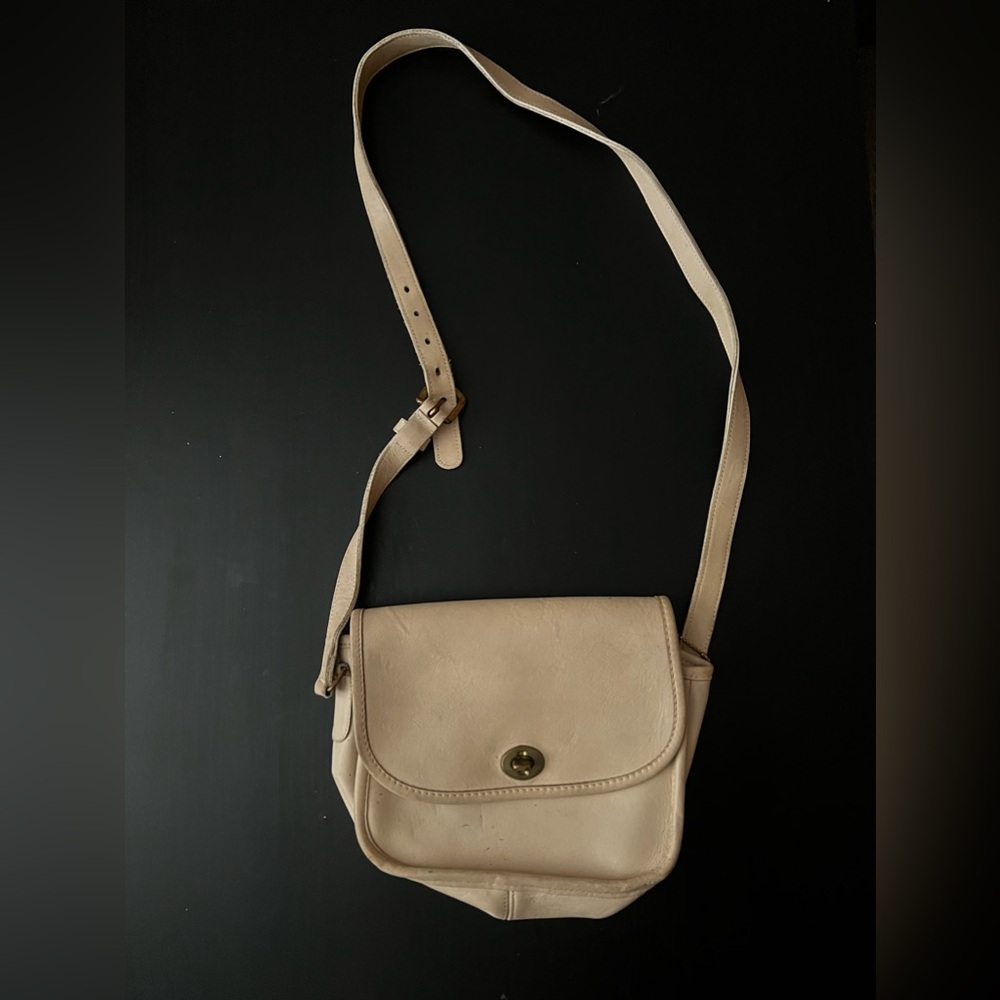 Small Cream 90's vintage cross body Coach Bag